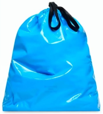 巴黎世家新款提包Trash Pouch亮相 12000元像大垃圾袋
