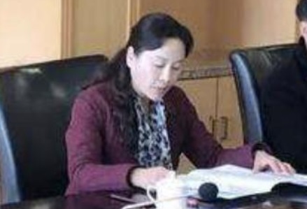 富滇银行59岁女副行长搞权色钱色交易被双开