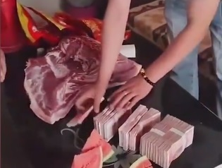 女子离婚主动退18.8万彩礼 连半边猪肉也退了