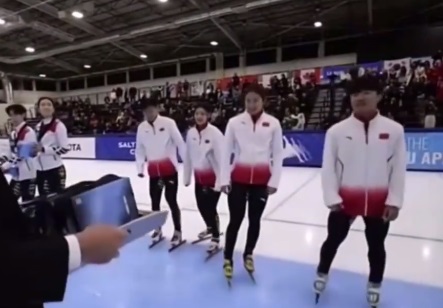 2022短道速滑世界杯2000米混合接力 中国队夺冠