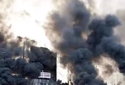 俄媒称卢甘斯克市发生强烈爆炸 市民说爆炸了6次