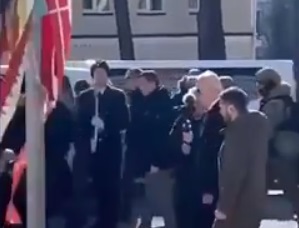 拜登突访乌克兰基辅 会见泽连斯基